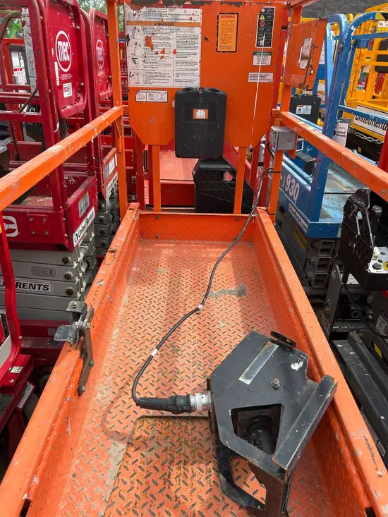 2018 JLG 1932R Scissor Lift