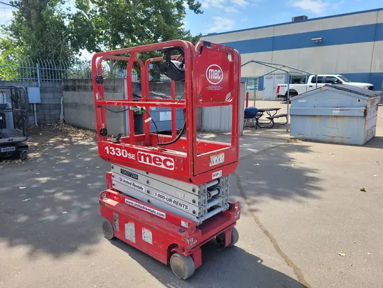 2017 MEC 1330SE Scissor Lift