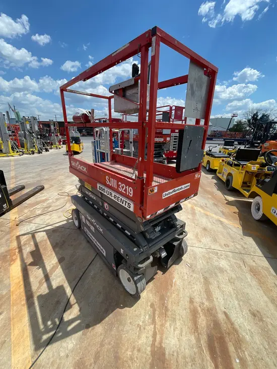 2018 Skyjack SJIII3219 Scissor Lift