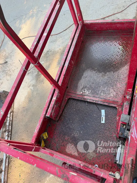 2018 MEC 1330SE Scissor Lift