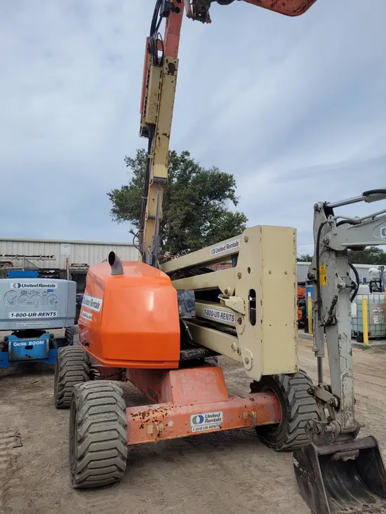 2017 JLG 450AJ Articulating Boom Lift