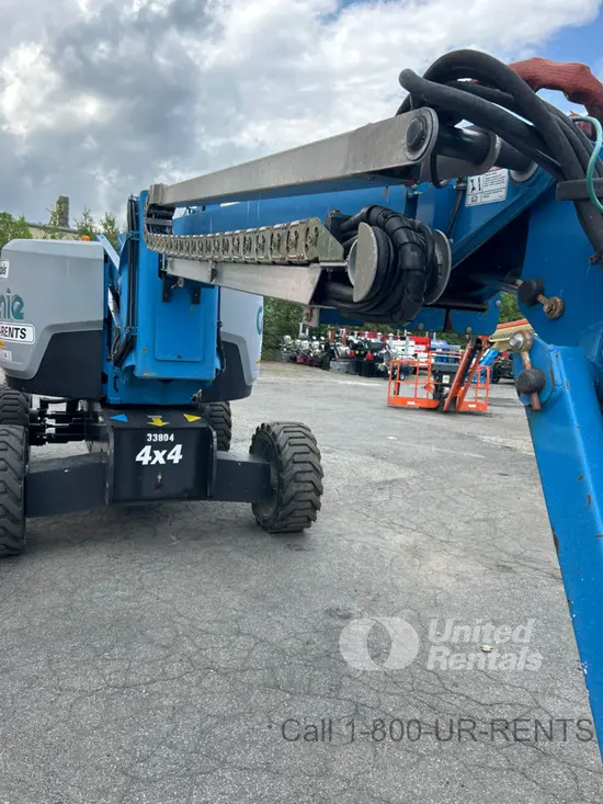 2016 Genie Z-62/40 Articulating Boom Lift