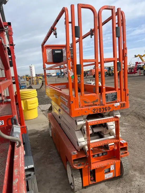 2019 Snorkel S3226E Scissor Lift