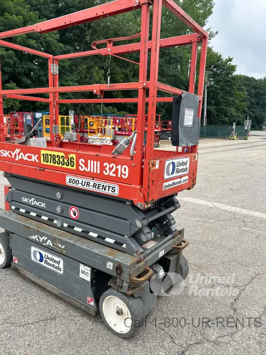 2018 Skyjack SJIII3219 Scissor Lift