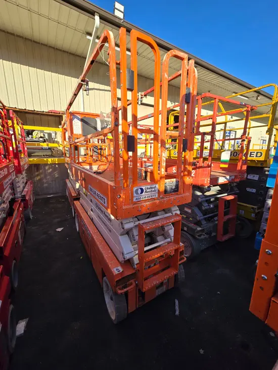 2018 Snorkel S3226E Scissor Lift