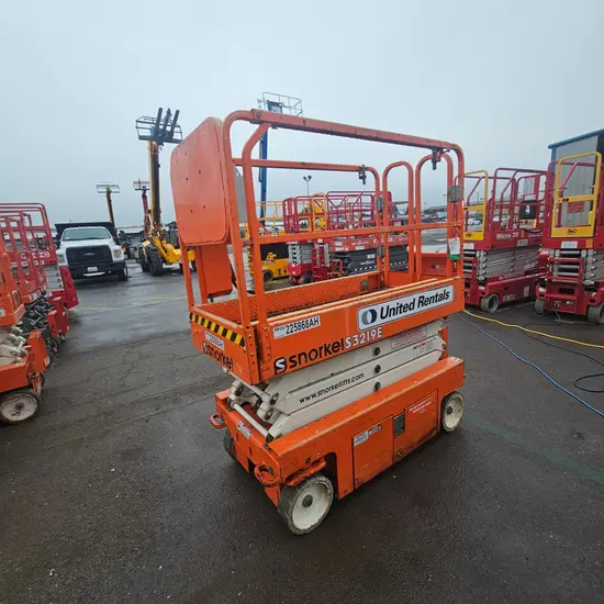 2019 Snorkel S3219E Scissor Lift