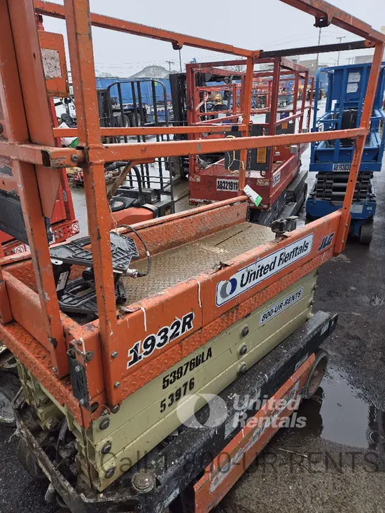 2017 JLG 1932R Scissor Lift