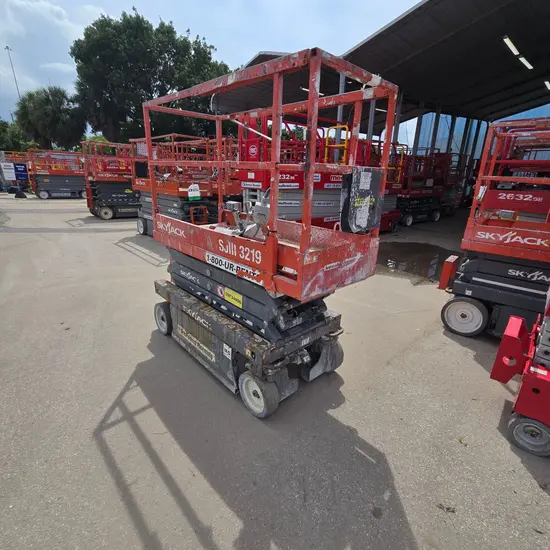 2018 Skyjack SJIII3219 Scissor Lift