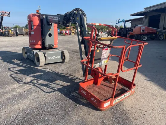 2018 Skyjack SJ30ARJE Articulating Boom Lift