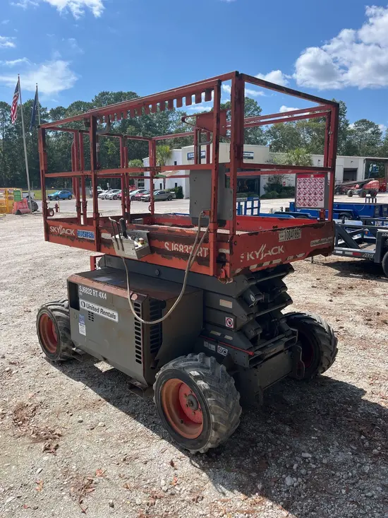 2018 Skyjack SJ6832RT Rough Terrain Scissor Lift