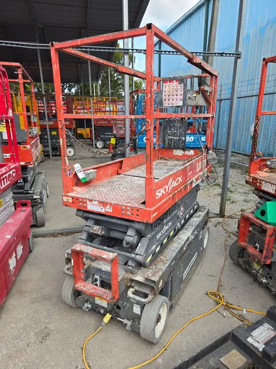 2016 Skyjack SJIII3219 Scissor Lift