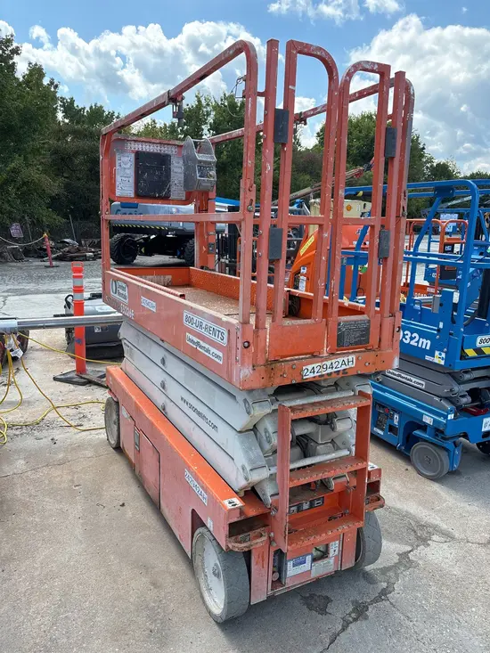 2020 Snorkel S3226E Scissor Lift