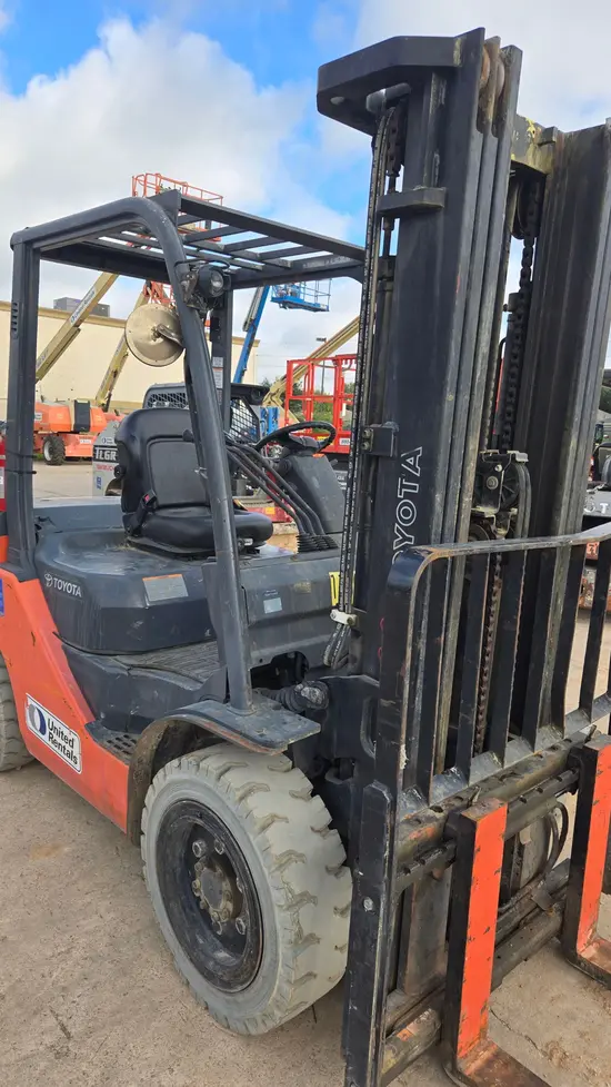 2020 Toyota 8FDU30 Warehouse Forklift