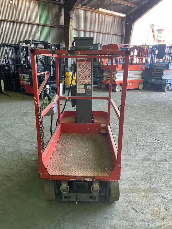 2017 Skyjack SJ12 Self-Propelled One-Person Lift