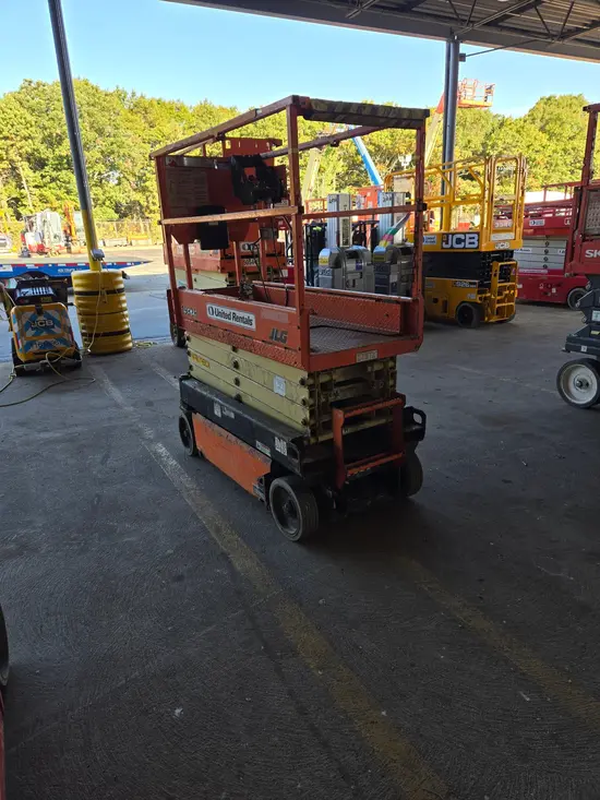 2017 JLG 1932R Scissor Lift