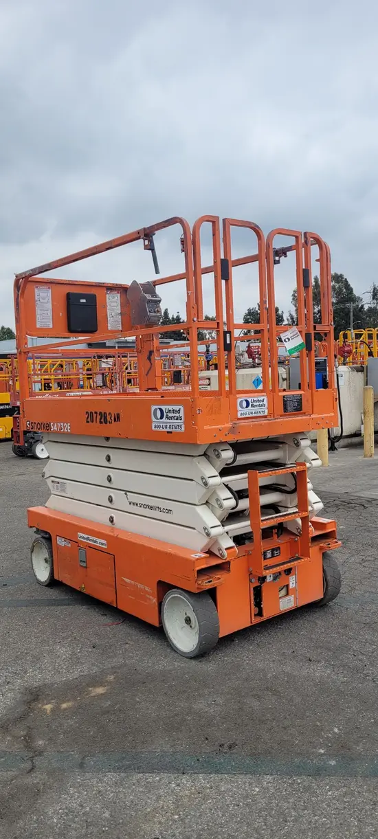 2018 Snorkel S4732E Scissor Lift