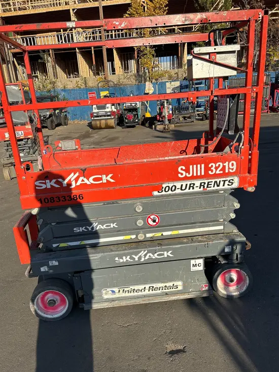 2018 Skyjack SJIII3219 Scissor Lift