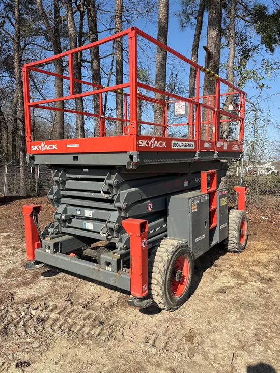 2018 Skyjack SJ8841RT Rough Terrain Scissor Lift