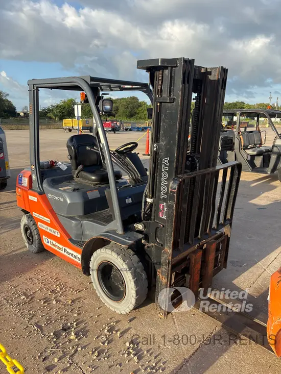 2019 Toyota 8FDU25 Warehouse Forklift