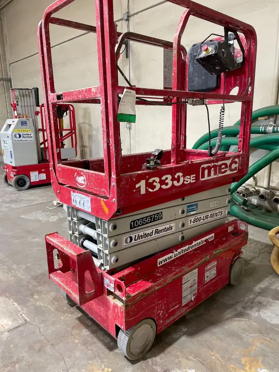 2017 MEC 1330SE Scissor Lift