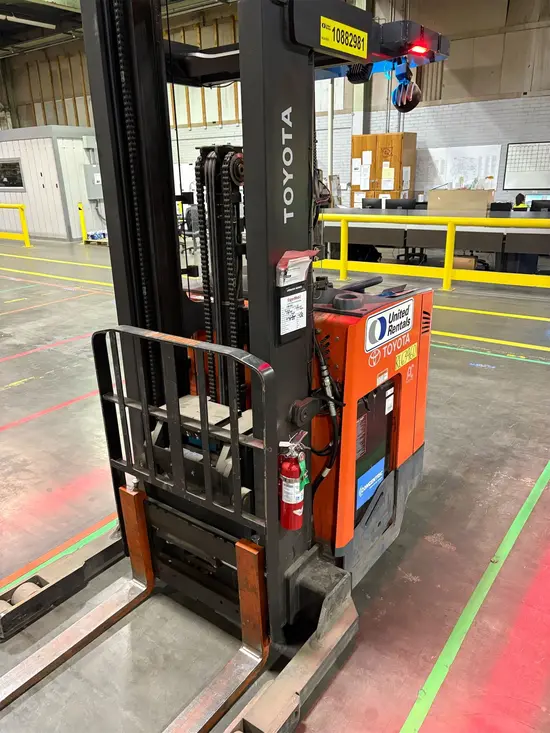 2018 Toyota 9BRU23 Warehouse Forklift