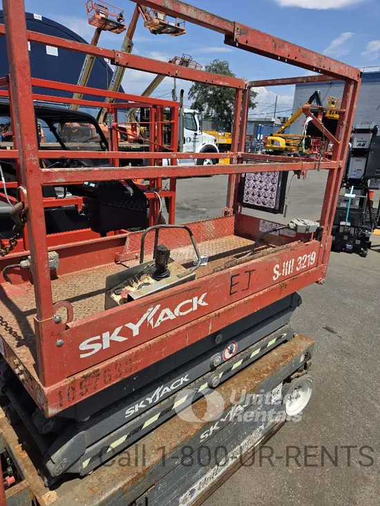 2017 Skyjack SJ3219SC Scissor Lift