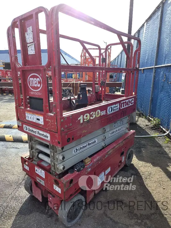 2018 MEC 1930SE Scissor Lift