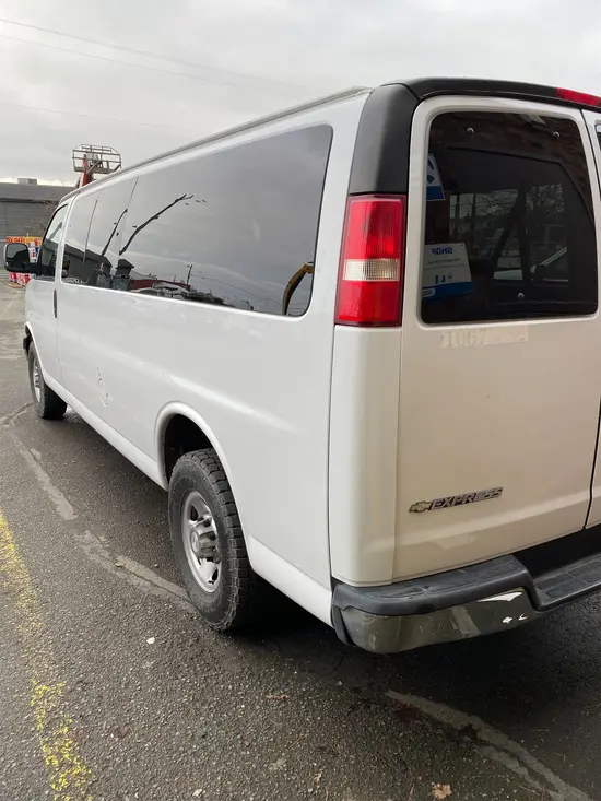 2017 Chevrolet E3500EXTLSGRWD