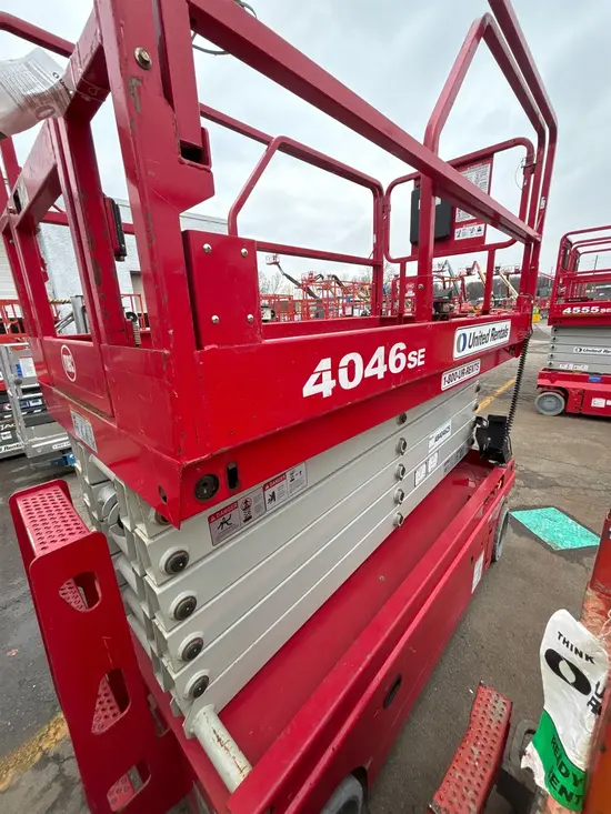 2018 MEC 4046SE Scissor Lift