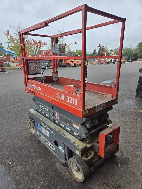 2017 Skyjack SJIII3219 Scissor Lift