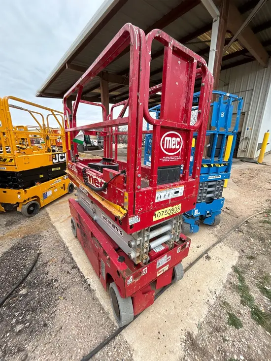 2018 MEC 1930SE Scissor Lift