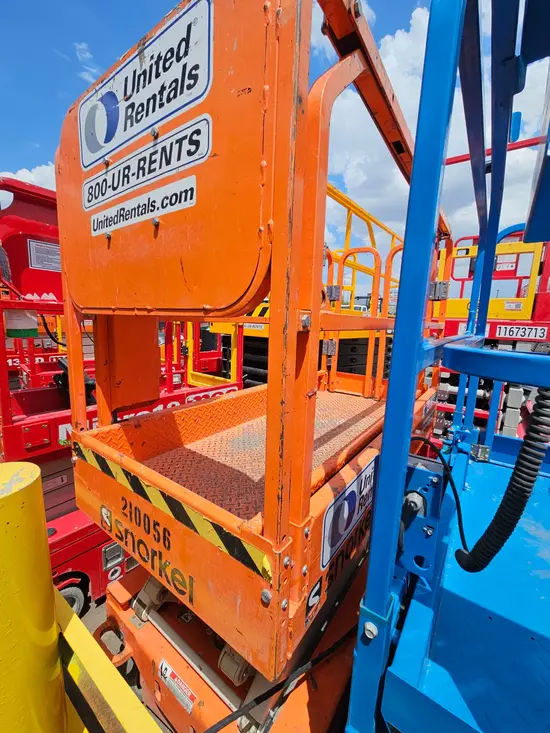 2018 Snorkel S3219E Scissor Lift