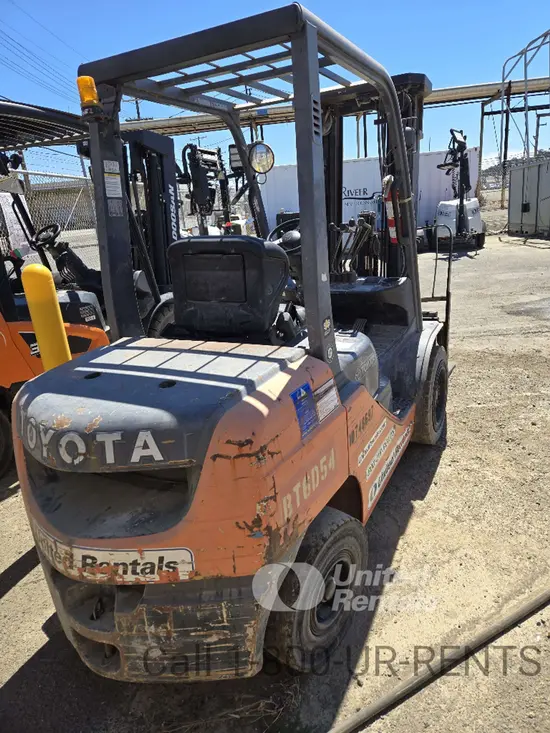 2018 Toyota 8FDU30 Warehouse Forklift