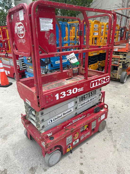 2017 MEC 1330SE Scissor Lift