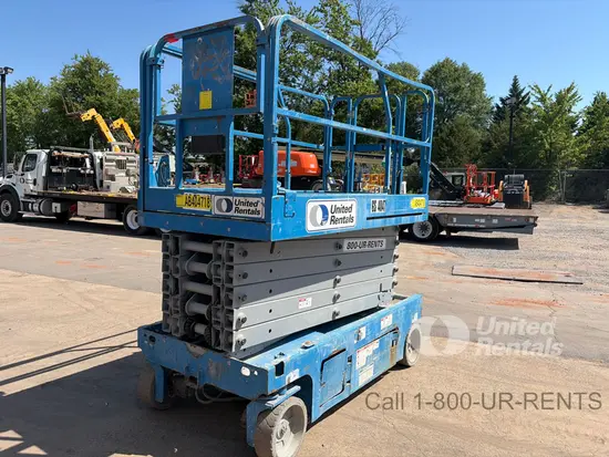 2017 Genie GS-4047 Scissor Lift