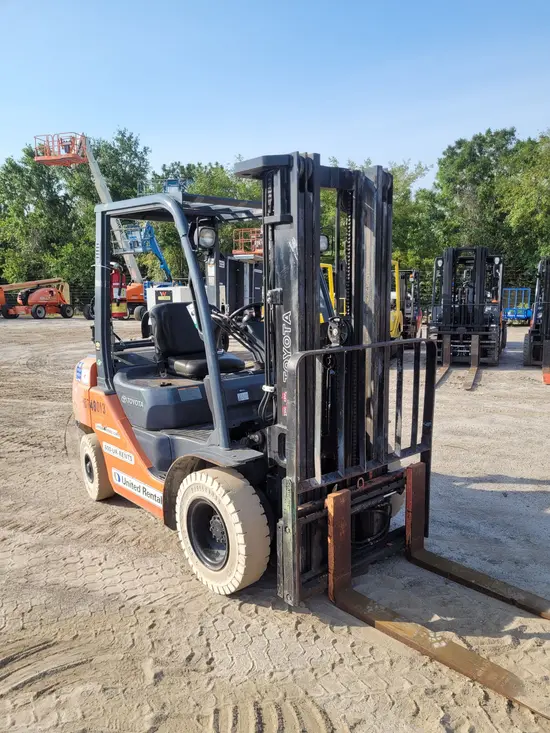 2018 Toyota 8FGU25 Warehouse Forklift