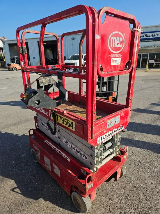2018 MEC 1330SE Scissor Lift