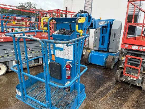 2017 Genie Z-30/20N RJ Articulating Boom Lift