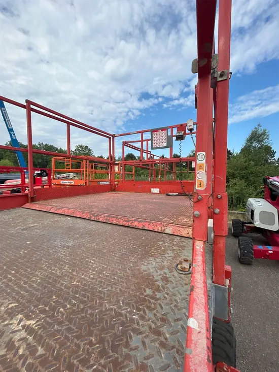 2016 Skyjack SJ9250RT Rough Terrain Scissor Lift