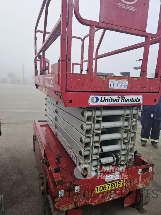 2017 MEC 4046SE Scissor Lift