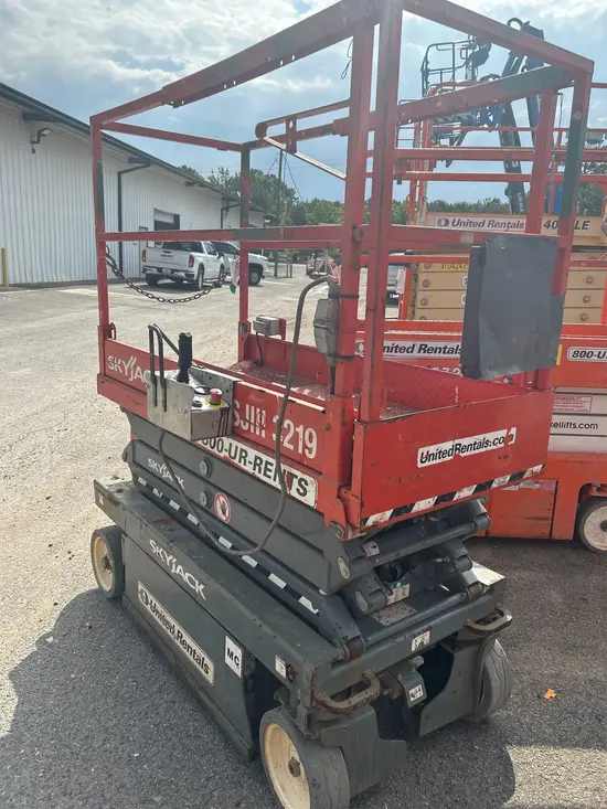 2018 Skyjack SJIII3219 Scissor Lift
