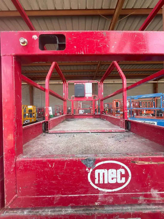 2018 MEC 4046SE Scissor Lift