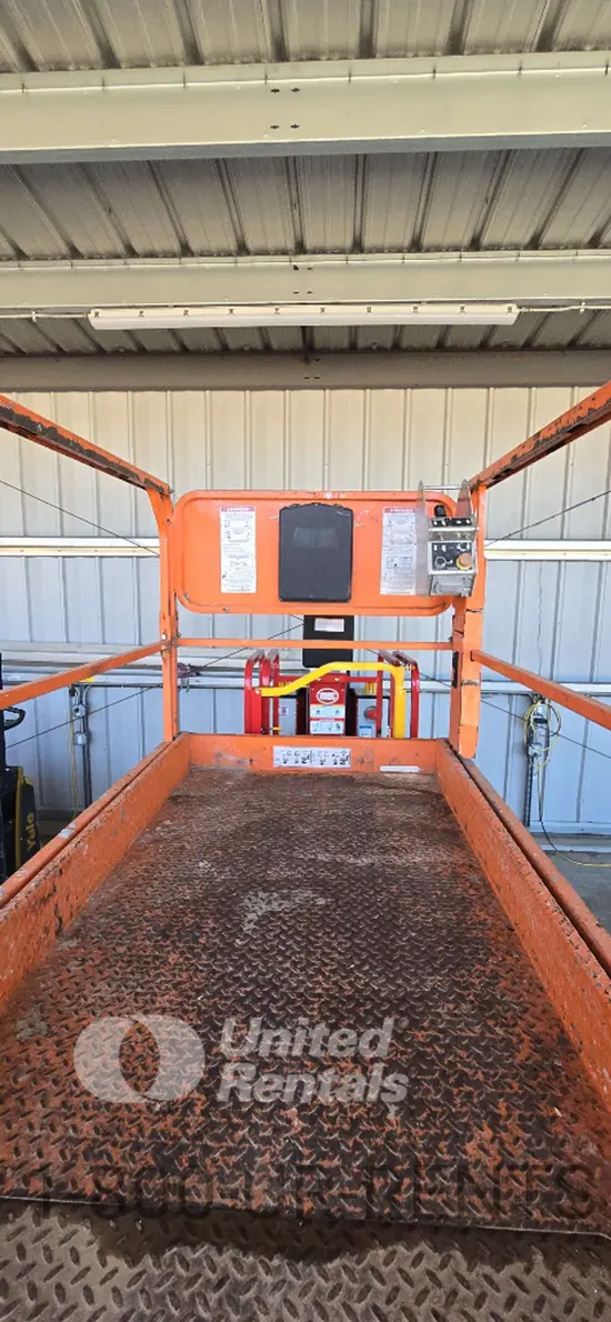 2017 Snorkel S4732E Scissor Lift