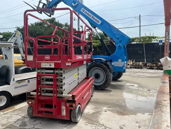 2017 MEC 3346SE Scissor Lift