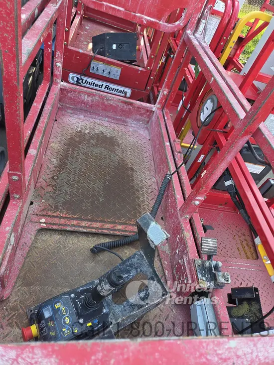2018 MEC 1330SE Scissor Lift