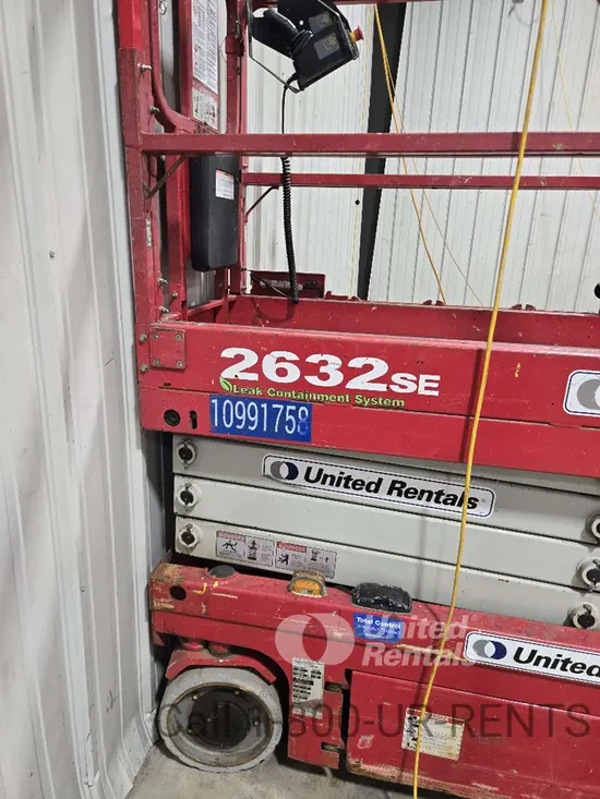 2019 MEC 2632SE Scissor Lift