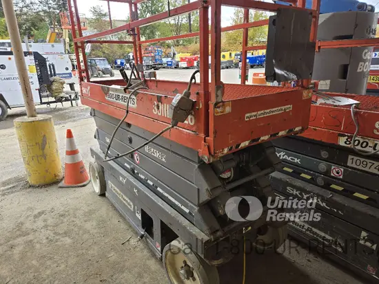 2017 Skyjack SJIII3226 Scissor Lift