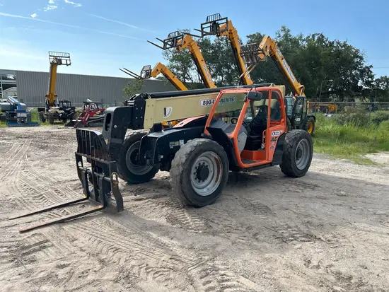 2018 JLG 742 Forklift