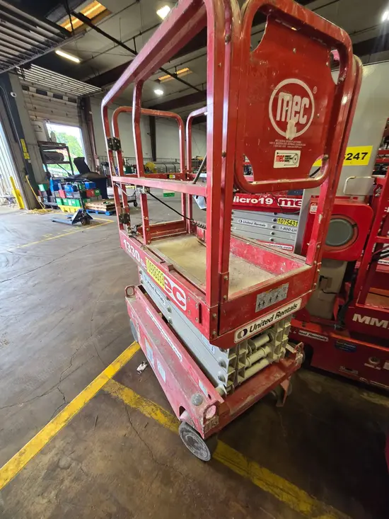 2019 MEC 1330SE Scissor Lift