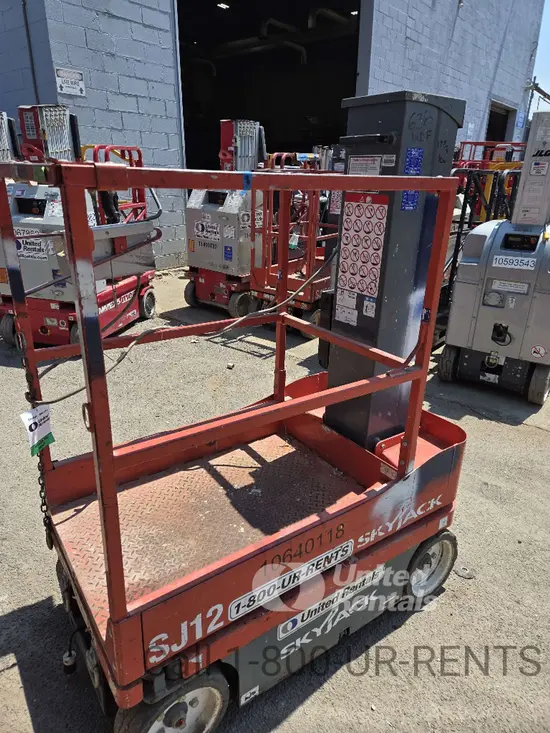 2017 Skyjack SJ12 Self-Propelled One-Person Lift